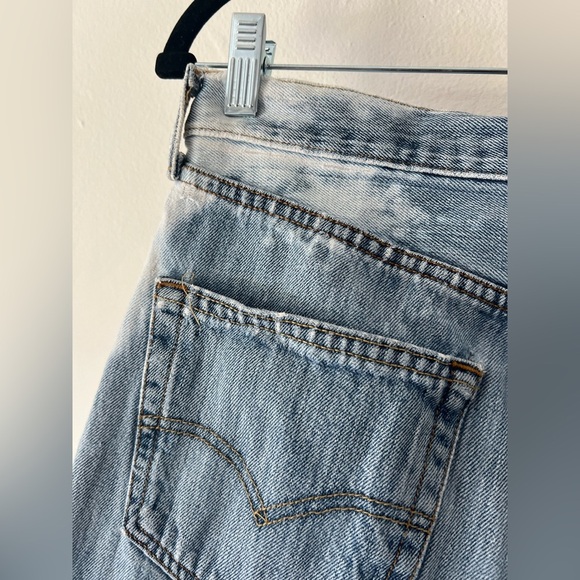 Levi’s 501 Straight Leg Very Distressed Worn-In Jeans Made In Haiti Size W33xL34 - Picture 9 of 14
